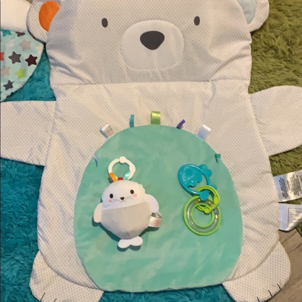 Tummy time mat